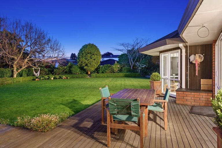 Photo of property in 9a Karaka Grove, Waikanae, 5036