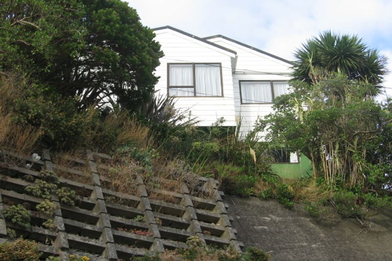 Photo of property in 6f2 Robertson Street, Owhiro Bay, Wellington, 6023