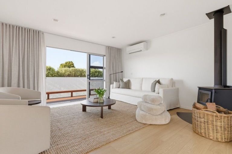 Photo of property in 21 Seaspray Drive, Mount Maunganui, 3116