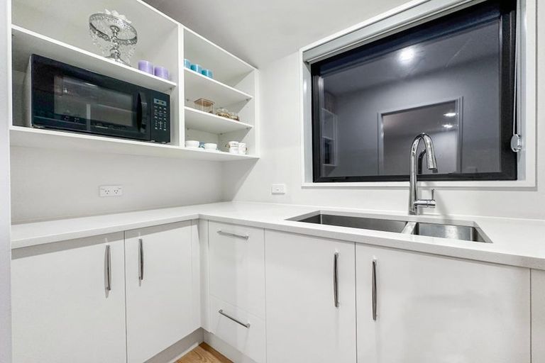 Photo of property in 27 Cousins Street, Woodend, 7691