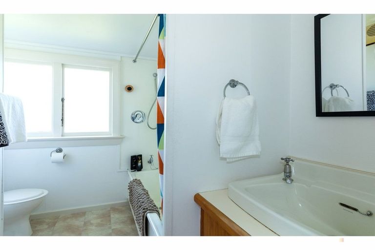 Photo of property in 26 Connolly Street, Geraldine, 7930