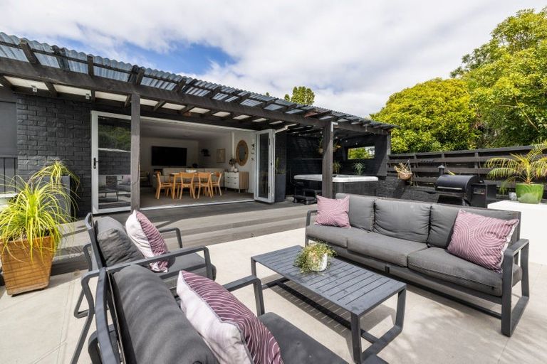 Photo of property in 29 Kent Terrace, Taradale, Napier, 4112