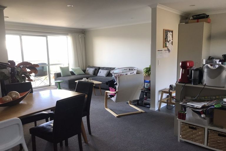 Photo of property in 34 Fernly Rise, Flat Bush, Auckland, 2019
