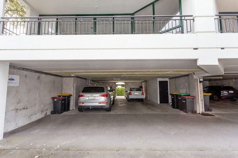 Photo of property in Regent Courts, 12/75 Gloucester Street, Christchurch Central, Christchurch, 8013