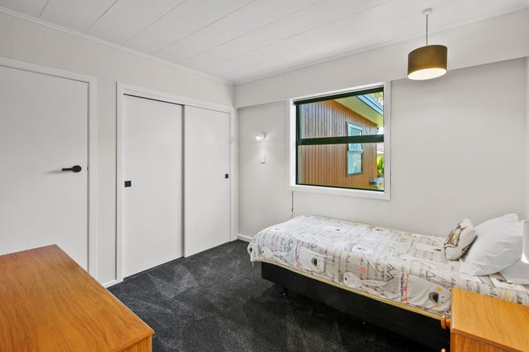 Photo of property in 5b Wesley Avenue, Frankleigh Park, New Plymouth, 4310