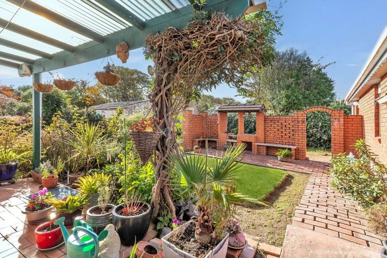 Photo of property in 13 Waimarie Avenue, Paraparaumu, 5032