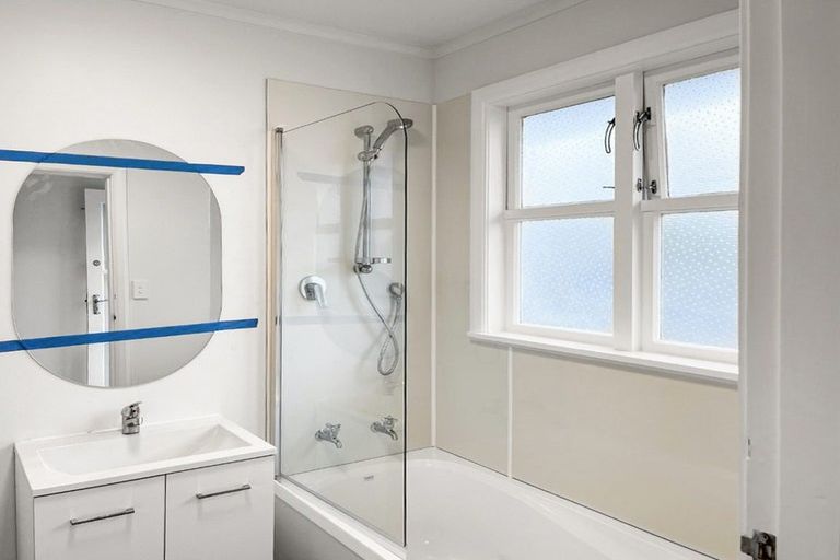 Photo of property in 2 Totara Street, Trentham, Upper Hutt, 5018