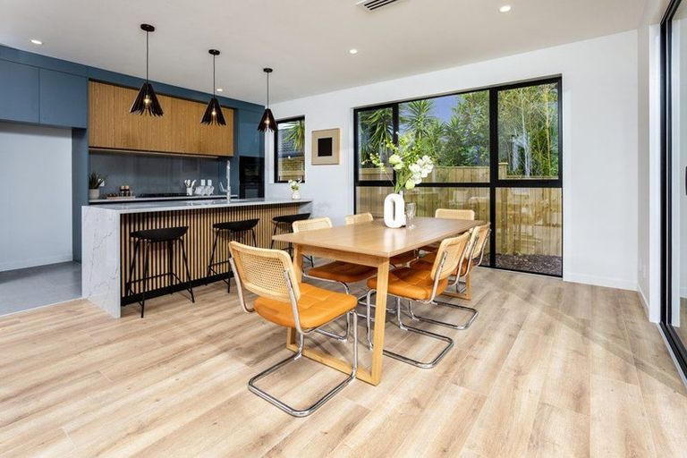 Photo of property in 23a Glenvar Road, Torbay, Auckland, 0630