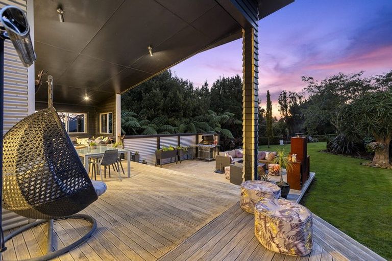 Photo of property in 418 Kaipikari Road, Urenui, 4375