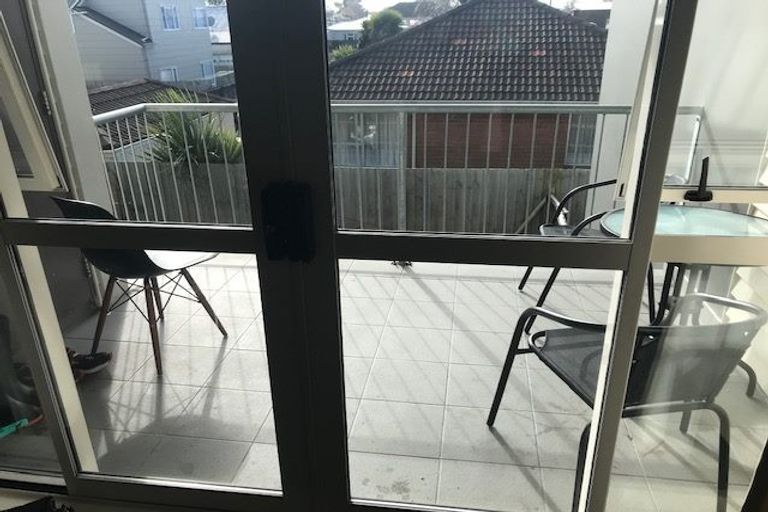 Photo of property in 8/57 Charles Street, Waltham, Christchurch, 8011