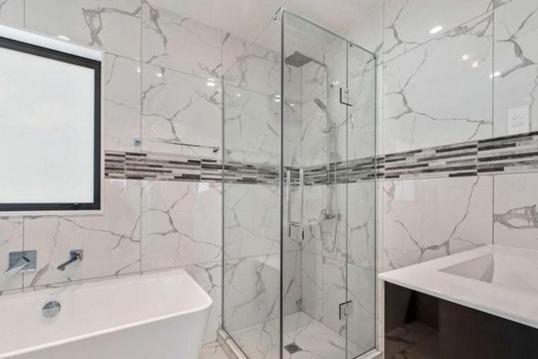 Photo of property in 184b Mahia Road, Wattle Downs, Auckland, 2103