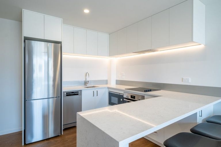 Photo of property in 14 Te Puketoka Lane, Mangere, 2022