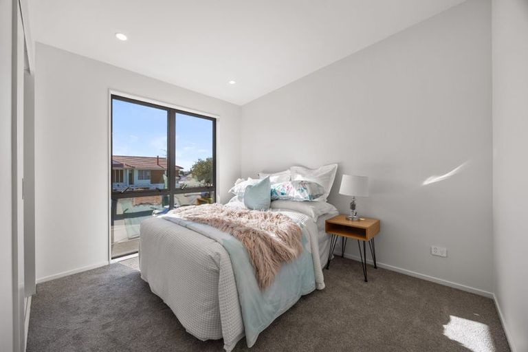 Photo of property in 10b Prince Regent Drive, Half Moon Bay, Auckland, 2012