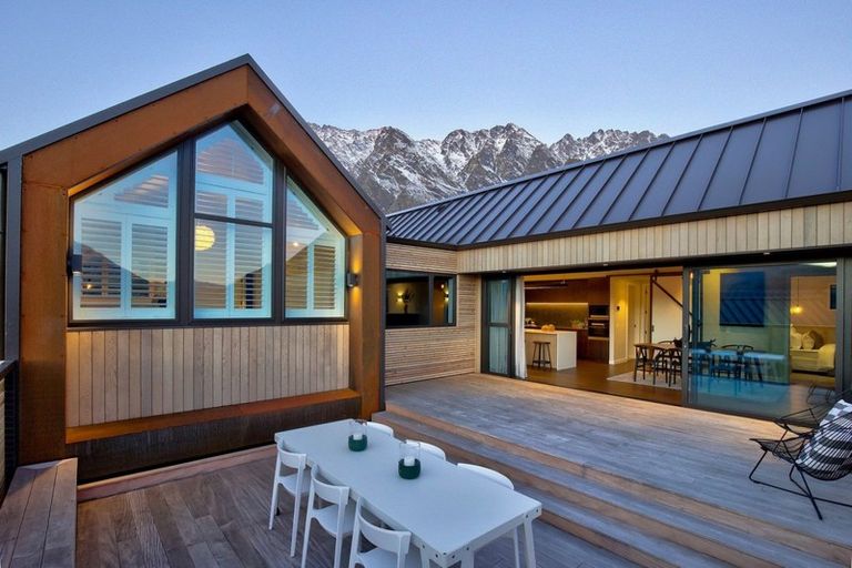 Photo of property in 4 Mckellar Drive, Jacks Point, Queenstown, 9371