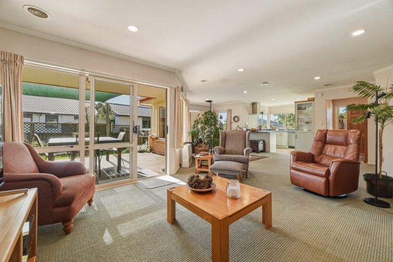 Photo of property in 26 Duggan Drive, Owhata, Rotorua, 3010