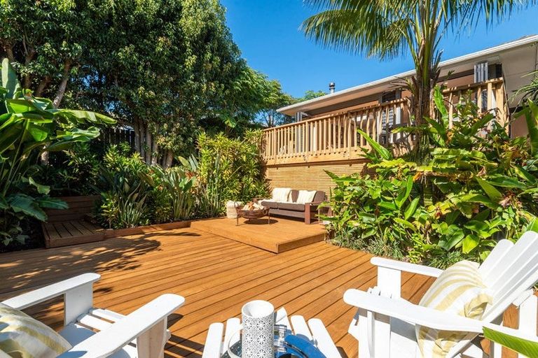 Photo of property in 7 Brussells Place, Birkenhead, Auckland, 0626