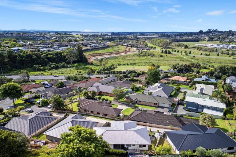 Photo of property in 62 Kinloch Drive, Bethlehem, Tauranga, 3110