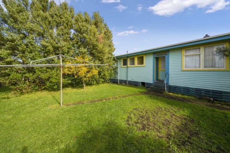 Photo of property in 3 Mcguire Street, Hawera, 4610