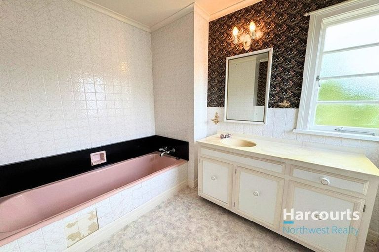 Photo of property in 86 Tawa Road, Kumeu, 0891