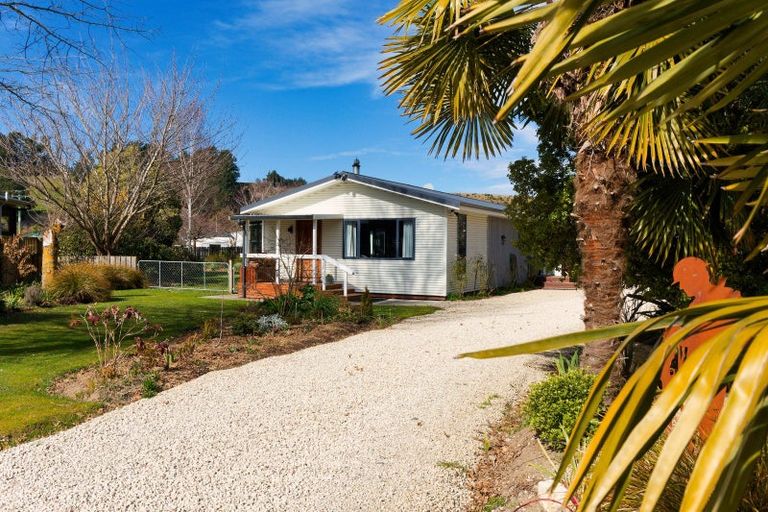 Photo of property in 12 Achray Street, Waiau, 7332