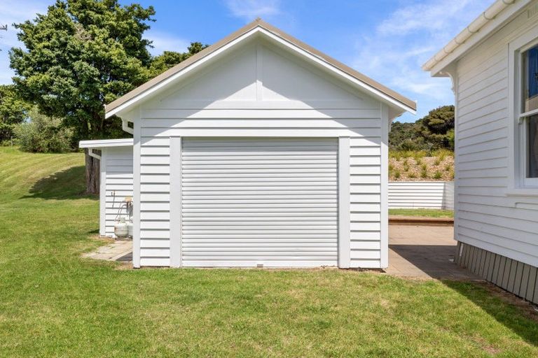 Photo of property in 856 Ocean View Road, Te Arai, Wellsford, 0975