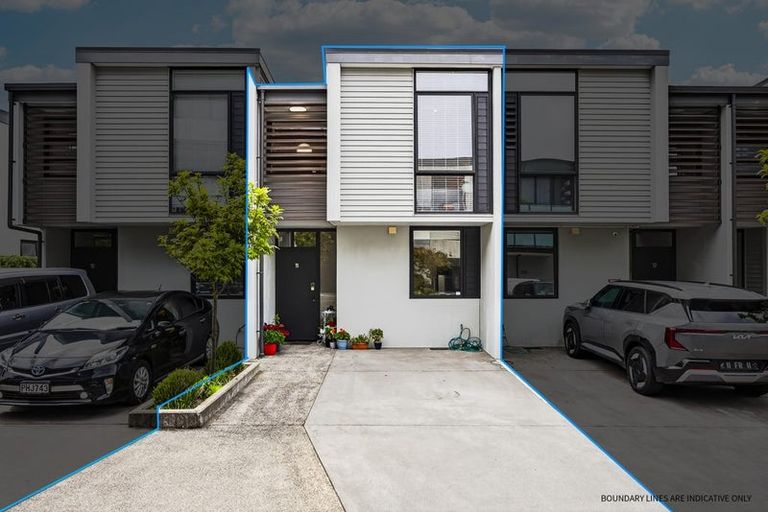 Photo of property in 11/4161 Great North Road, Glen Eden, Auckland, 0602