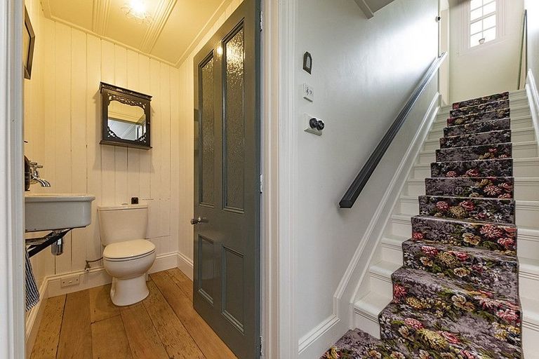 Photo of property in 4 Gow Street, Helensville, 0800