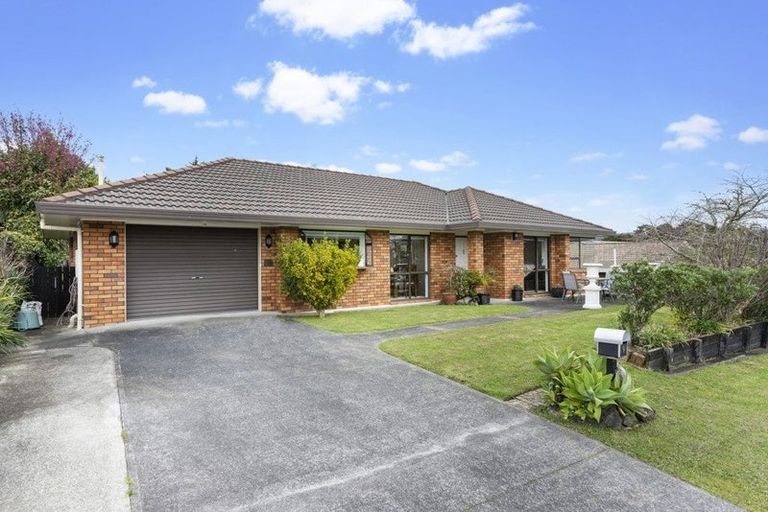 Photo of property in 9 Meynell Court, Glen Eden, Auckland, 0602