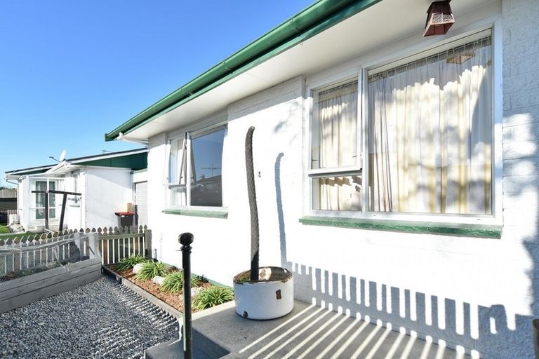 Photo of property in 19b Martyn Street, Rangiora, 7400