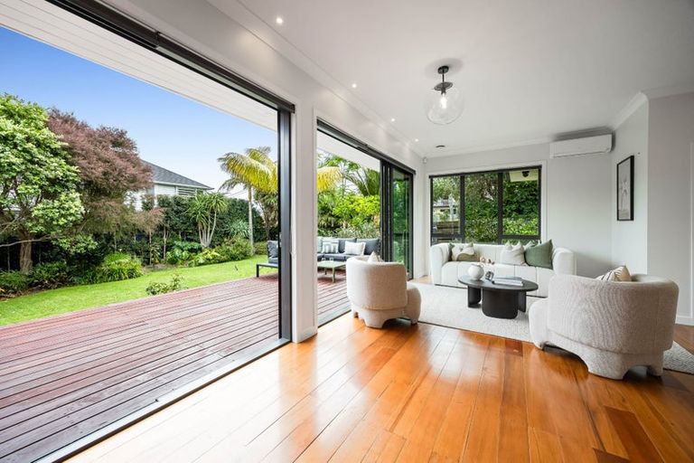 Photo of property in 35 Rock Isle Road, Torbay, Auckland, 0630