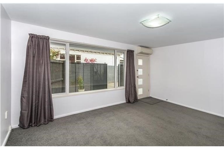 Photo of property in 2/133 Geraldine Street, Edgeware, Christchurch, 8013