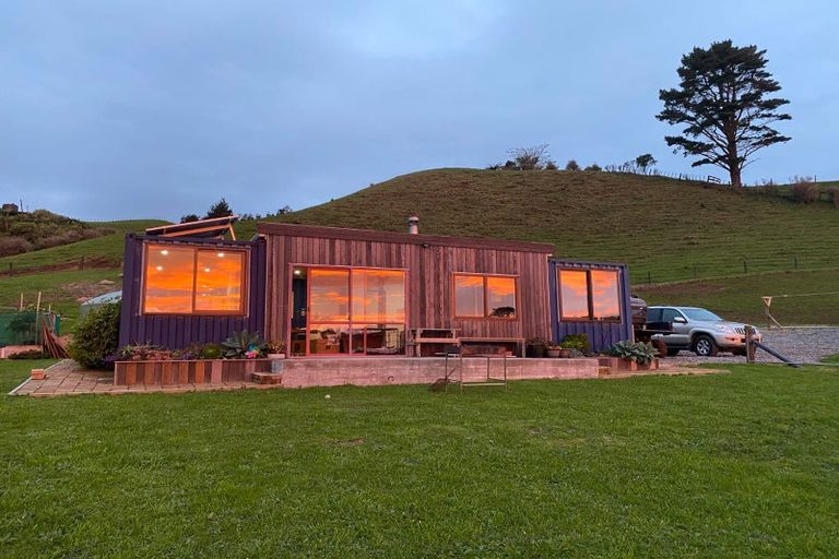 Photo of property in 378 Hursthouse Road, Tarurutangi, Inglewood, 4389