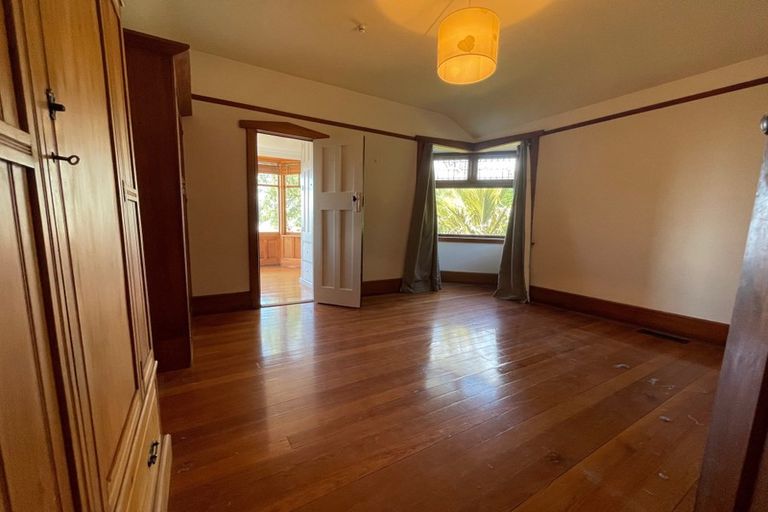 Photo of property in 67 Hackthorne Road, Cashmere, Christchurch, 8022