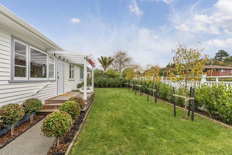 Photo of property in 4 Beauchamp Street, Tawa, Wellington, 5028