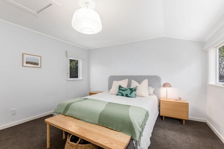 Photo of property in 4 Totara Street, Eastbourne, Lower Hutt, 5013