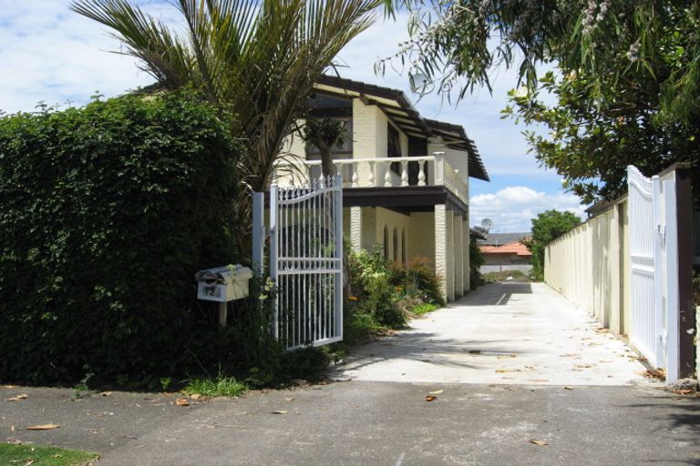 Photo of property in 12 Miller Road, Mangere Bridge, Auckland, 2022