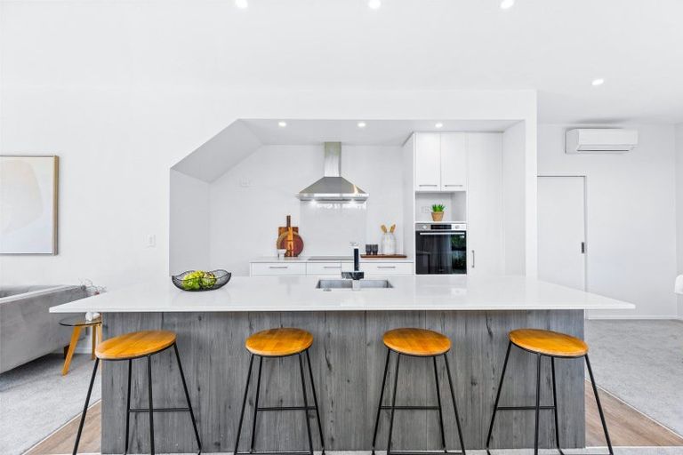 Photo of property in 35 Carder Court, Hobsonville, Auckland, 0618