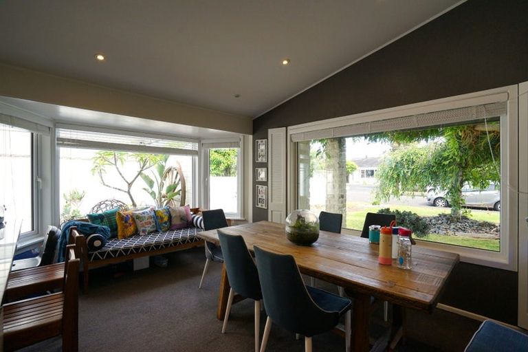 Photo of property in 6 Magnolia Avenue, Opaheke, Papakura, 2113