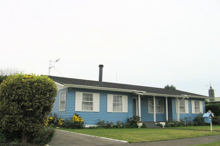 Photo of property in 4 Elliott Street, Taradale, Napier, 4112