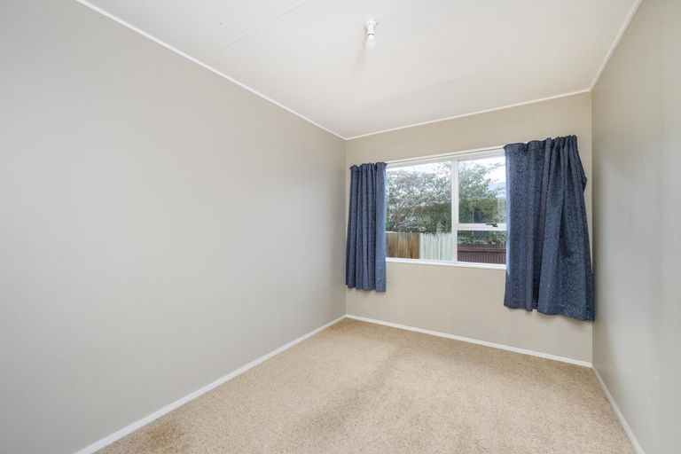 Photo of property in 40 Geraldine Crescent, Cloverlea, Palmerston North, 4412