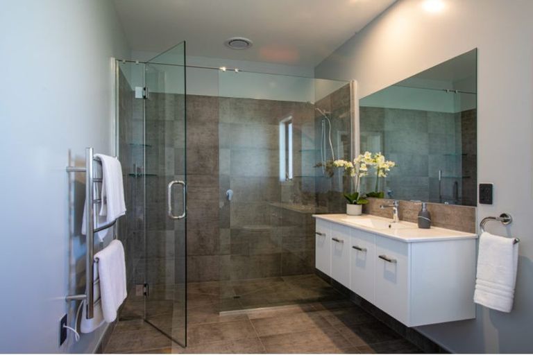 Photo of property in 121 Greenslade Road, Raglan, 3295