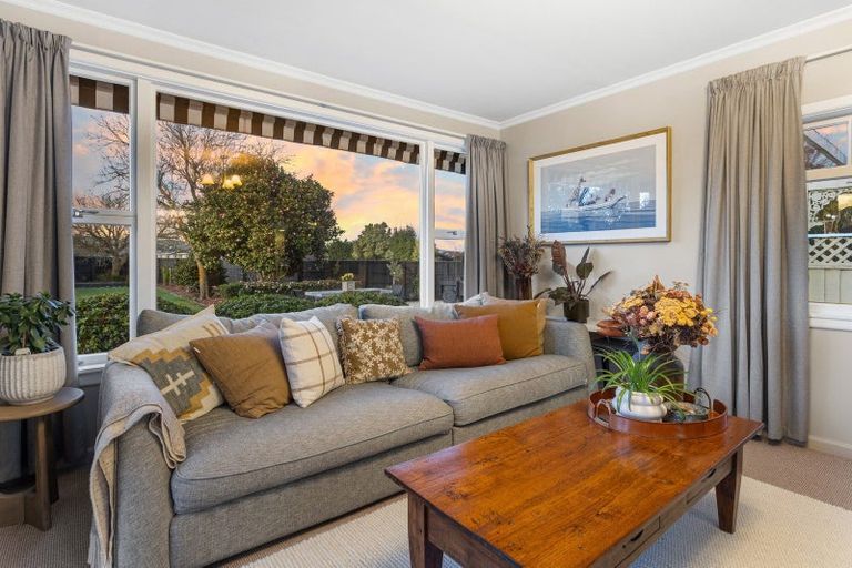 Photo of property in 2 Church Street, Amberley, 7410