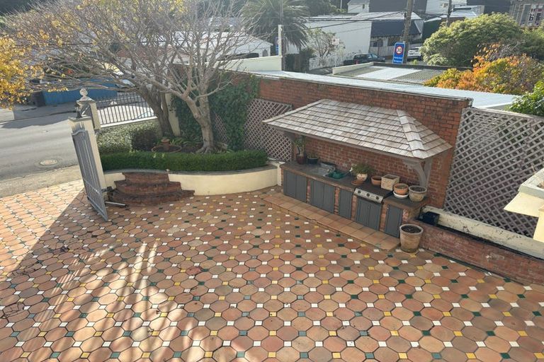 Photo of property in 37 Moxham Avenue, Hataitai, Wellington, 6021