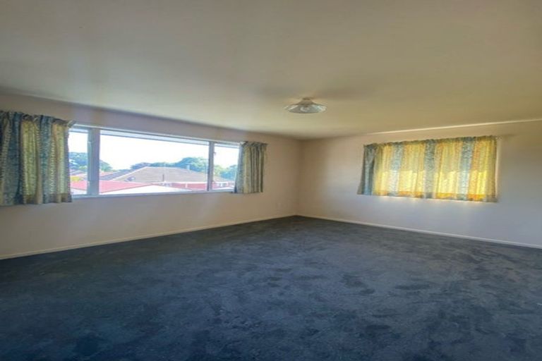 Photo of property in 4a Roche Avenue, Upper Riccarton, Christchurch, 8041