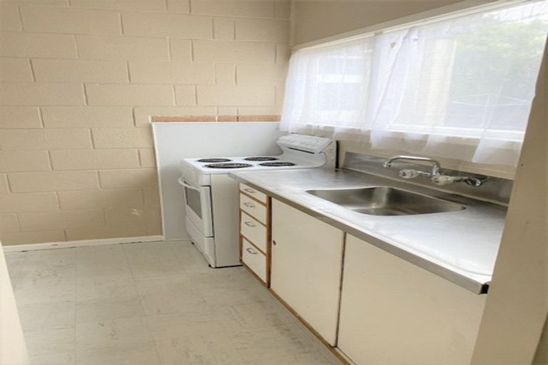 Photo of property in 267 Massey Road, Mangere East, Auckland, 2024