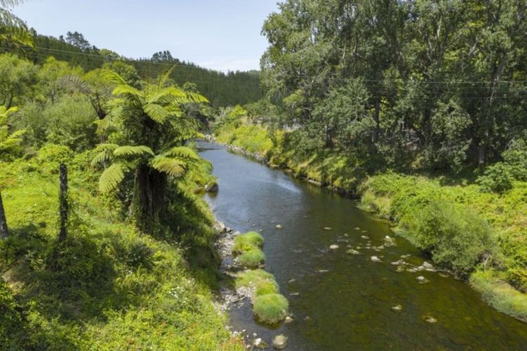 Photo of property in 11 Waitawheta Road, Waikino, Waihi, 3682