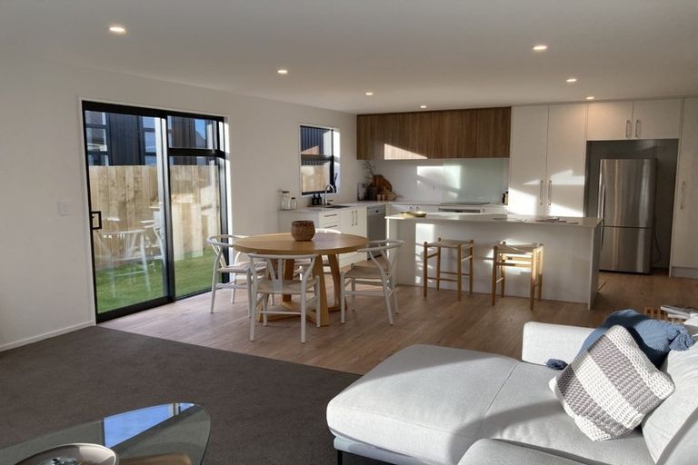 Photo of property in 32 Clearview Street, Wanaka, 9305
