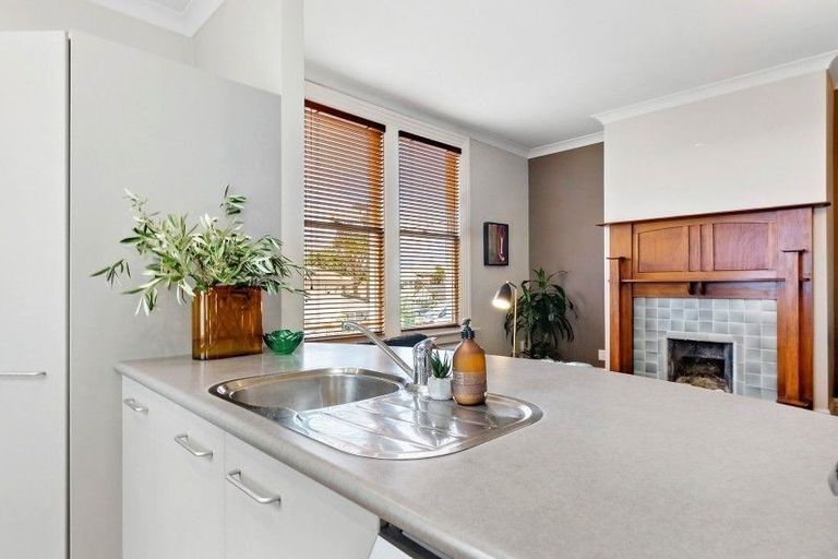 Photo of property in 38 Todman Street, Brooklyn, Wellington, 6021