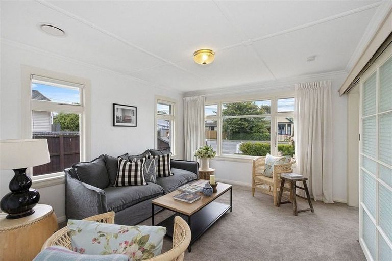 Photo of property in 8 Edinburgh Street, Spreydon, Christchurch, 8024
