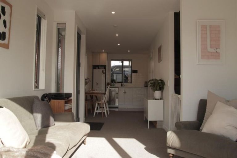 Photo of property in 24u7 Princess Terrace, Newtown, Wellington, 6021